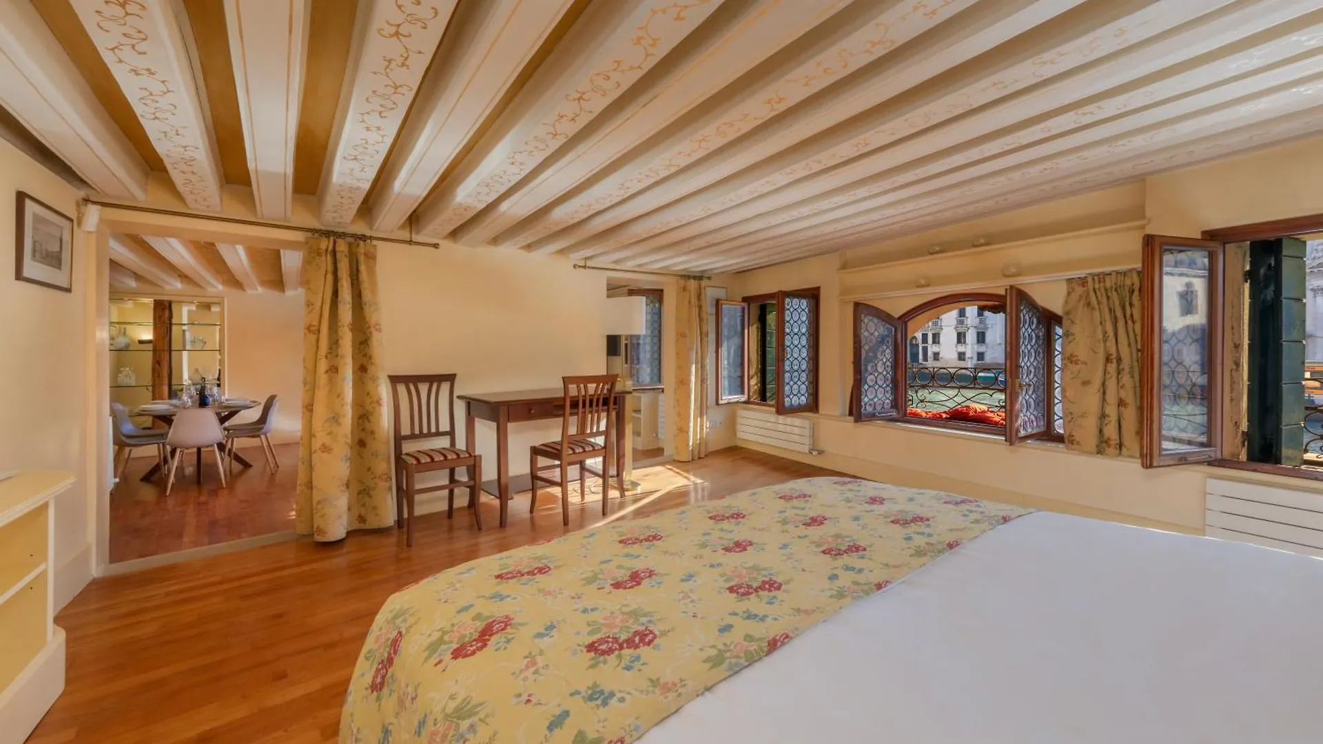 Ca' Emo Palazzo Sul Canal Grande Venice Apartment