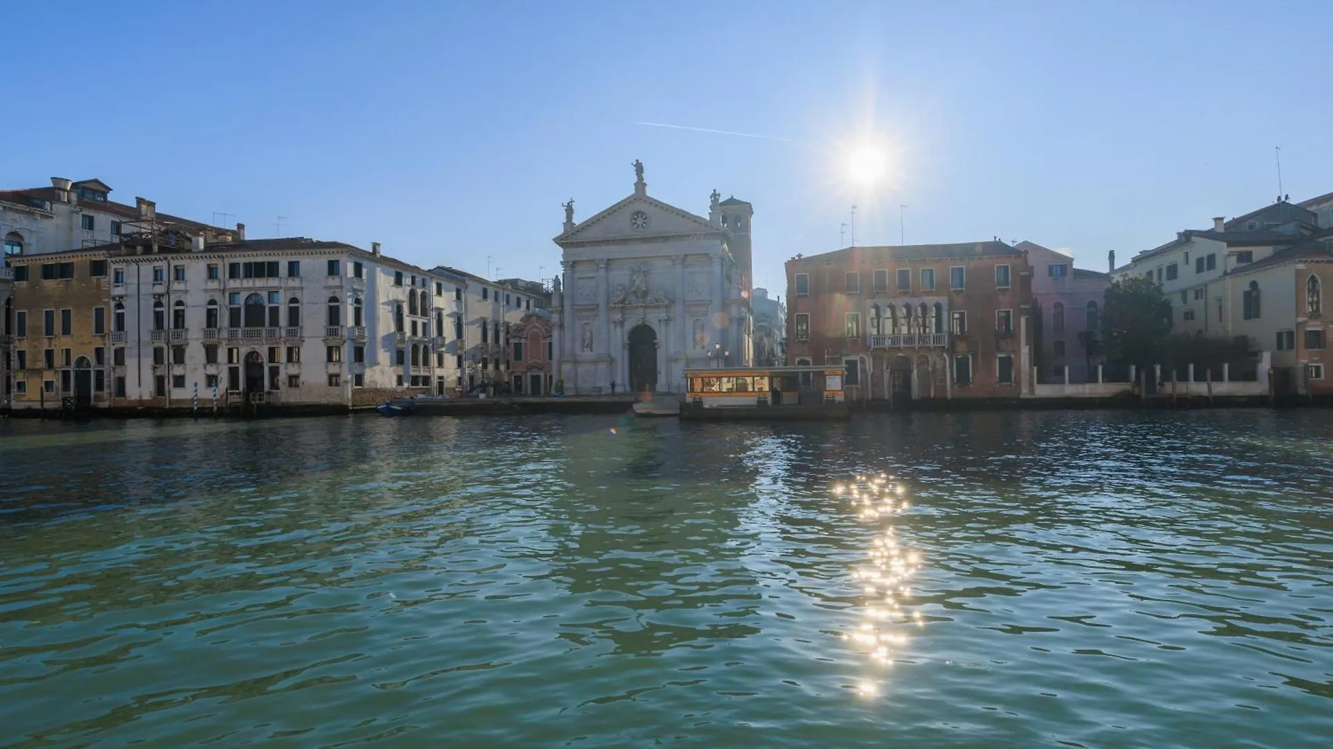 Apartment Ca' Emo Palazzo Sul Canal Grande Venice